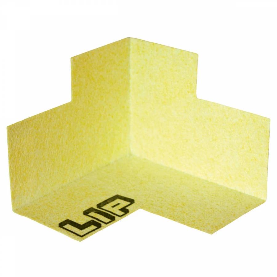 LIP INNVENDIG HJØRNE